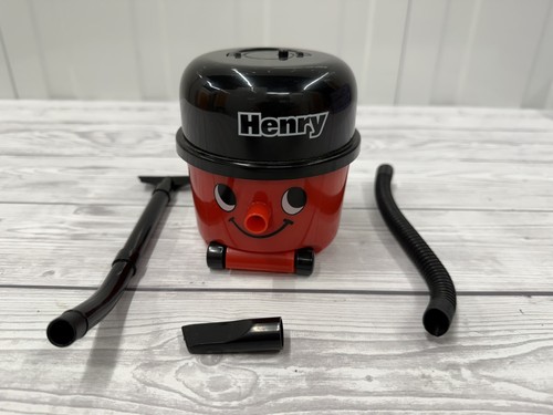 Henry the hoover - desk, vacuum