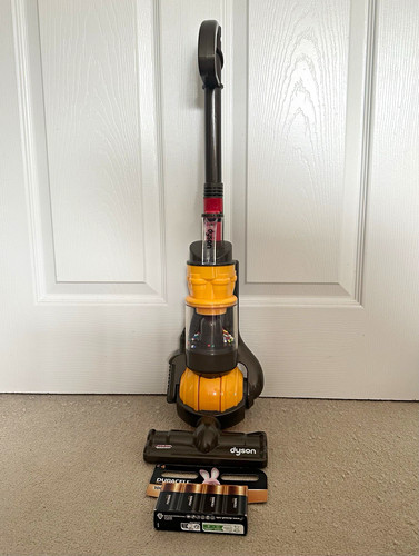 Dyson ball upright vacuum - dyson,